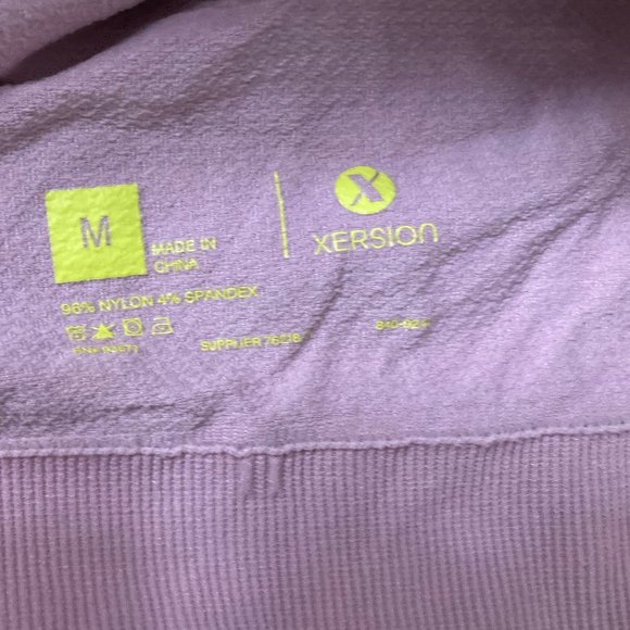 NWOT Xersion Women's Tag Free Pink Sports Bra Medium - Picture 3 of 3